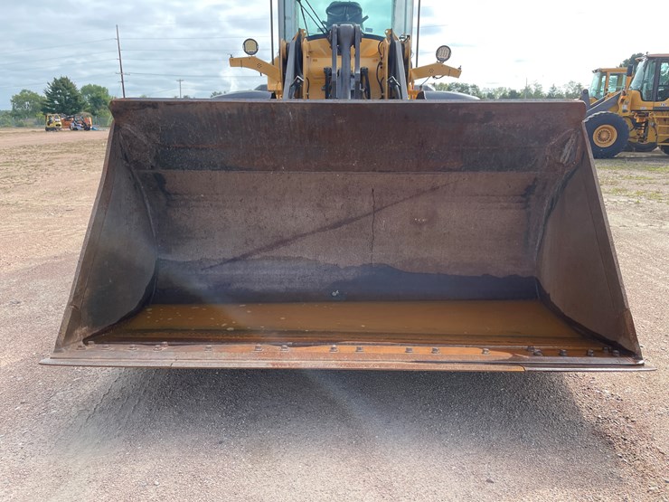 2015-volvo-l70h-image-75