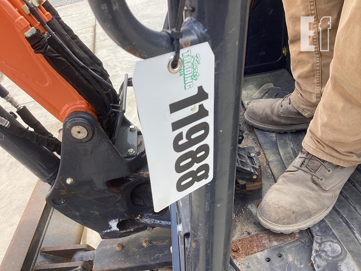 2021-hitachi-zx26u-5-image-19