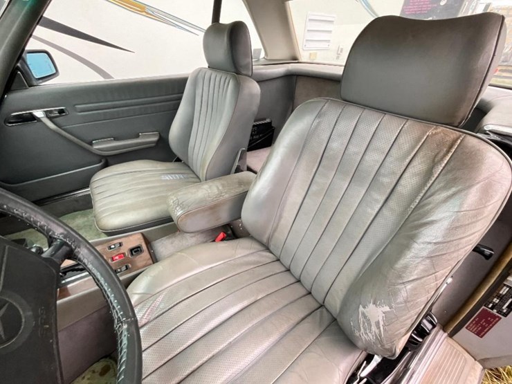 1987-mercedes-560sl-(at,-2-door,-v8,-miles-image-14