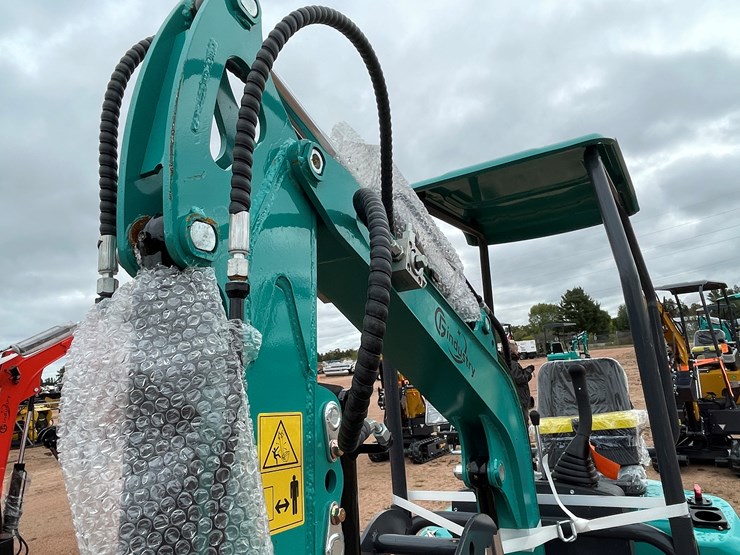 #1790-•-agt-qk16r-mini-excavator-image-20