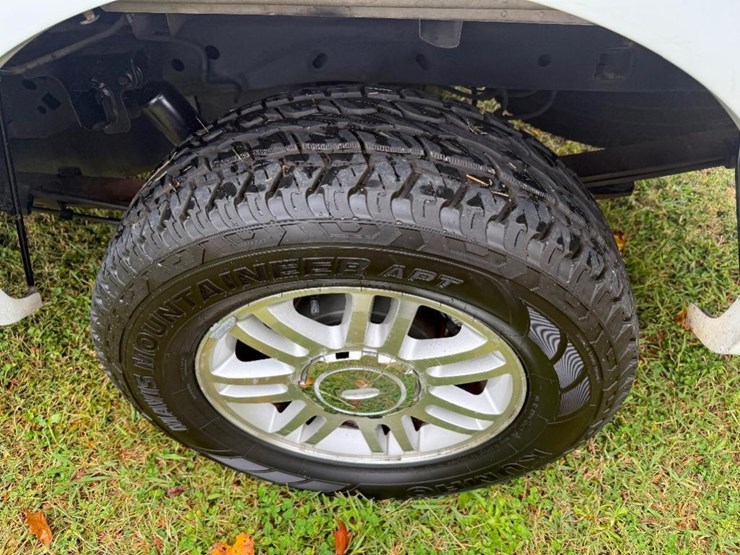 2011-ford-f150-lariat-image-30