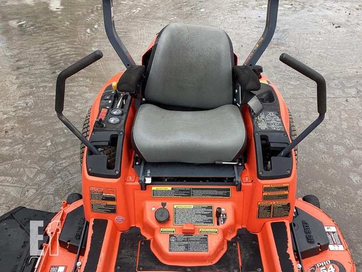 2015-kubota-zd221-image-10