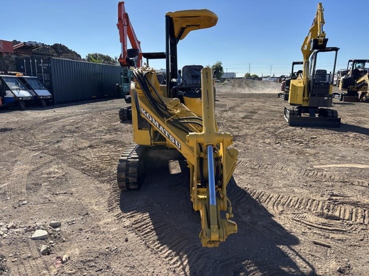 komatsu-pc12uu-2-image-6