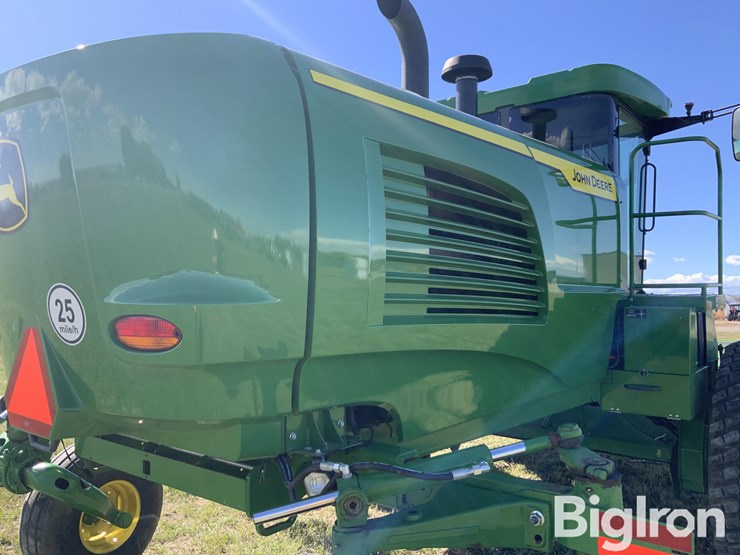 2022-john-deere-w200m-image-13