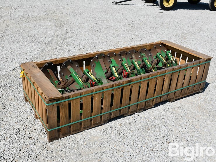 lankota-stalk-stompers-image-1