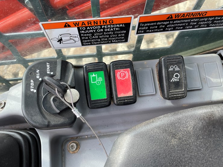 2022-kubota-svl97-2-image-31