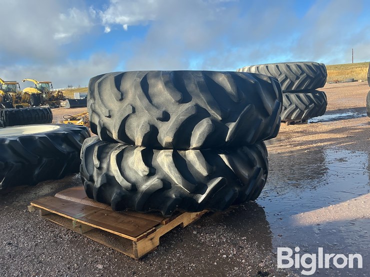 goodyear-dyna-torque-ii-16.9-28-tractor-tires-image-1