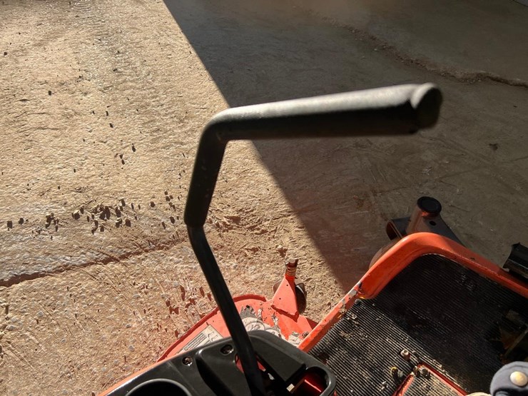 kubota-zd326p-image-18