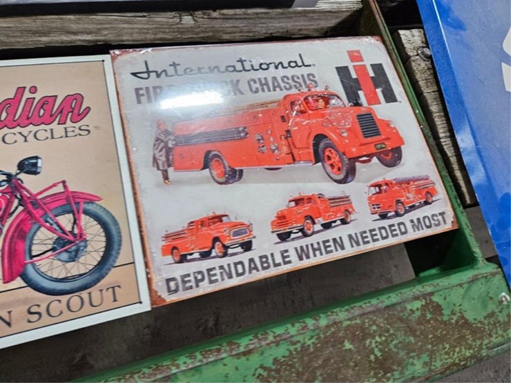 #2486-•-indian-motorcycle-&-ih-fire-truck-signs-image-3