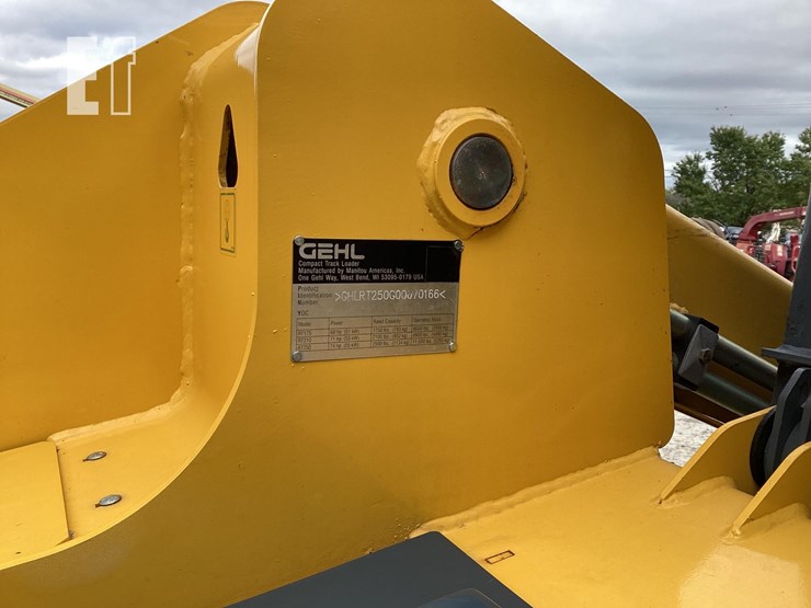 2014-gehl-rt250-image-19