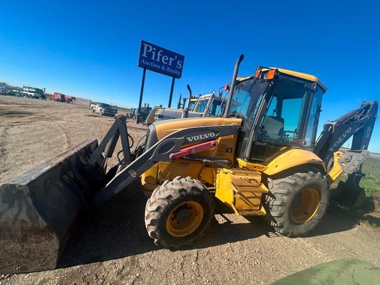 2004-volvo-bl70-image-2