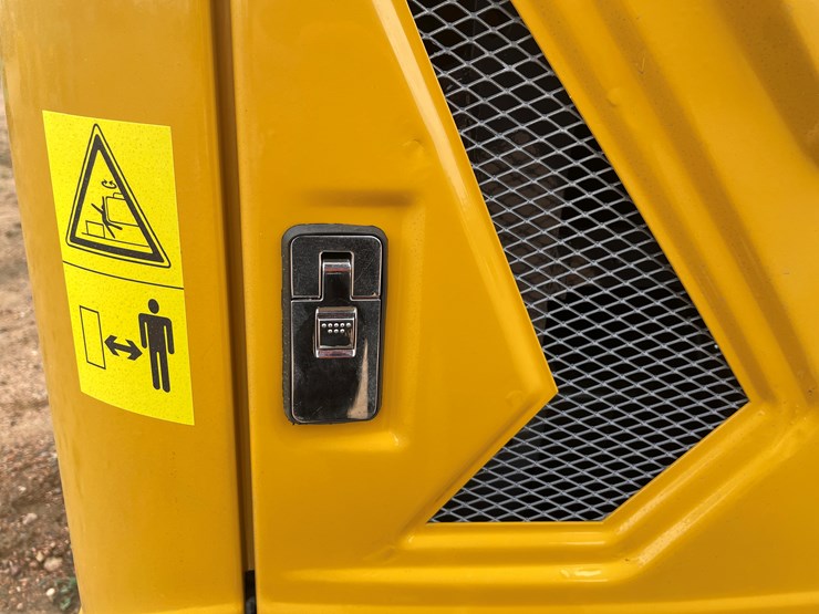 #1796-•-agt-mx20r-mini-excavator-image-39