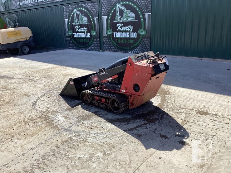 2014-toro-dingo-tx427w-image-2