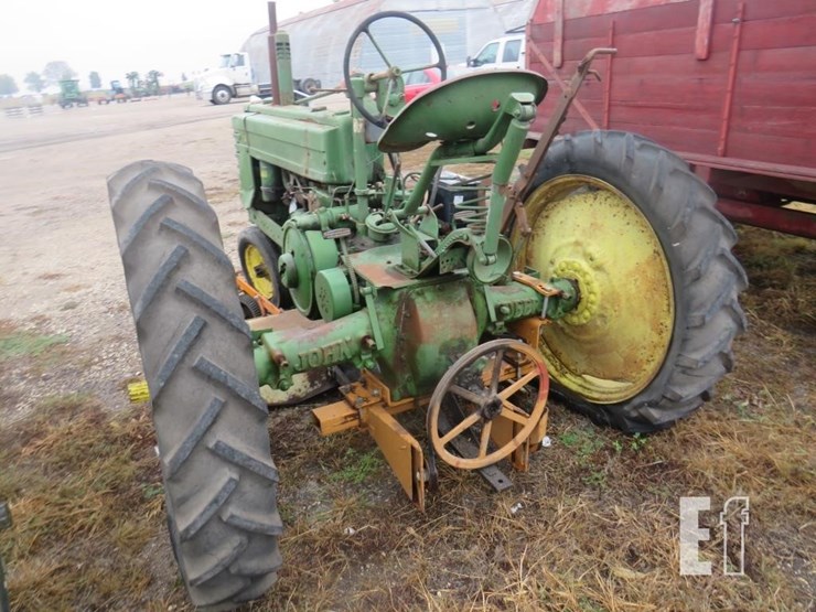 john-deere-b-image-6