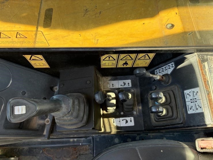 2018-jcb-510-image-21