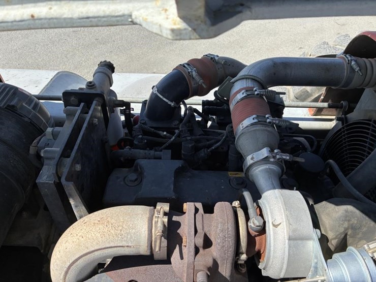 2012-skyjack-vr843d-image-13