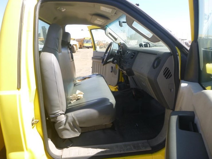 2010-ford-f350-image-12