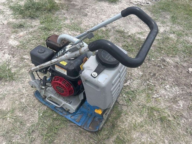 2022-weber-mt-cf2a-plate-compactor-image-4