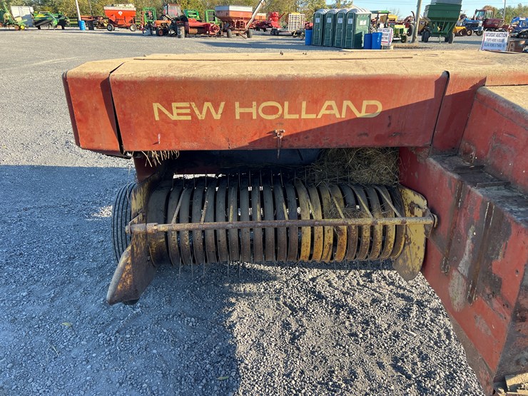 new-holland-276-image-4