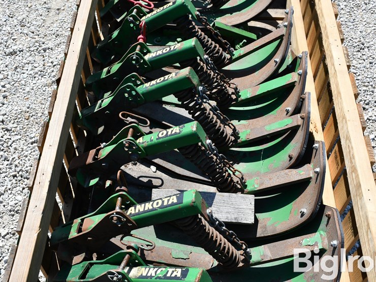 lankota-stalk-stompers-image-14