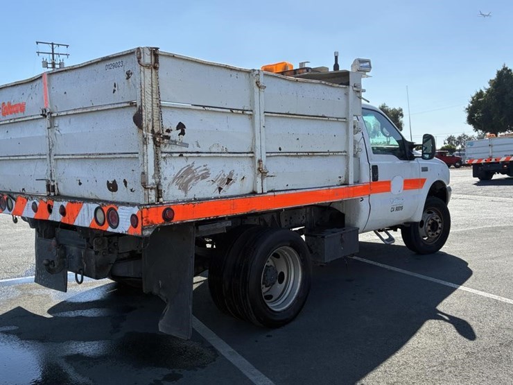 2002-ford-f450-image-3