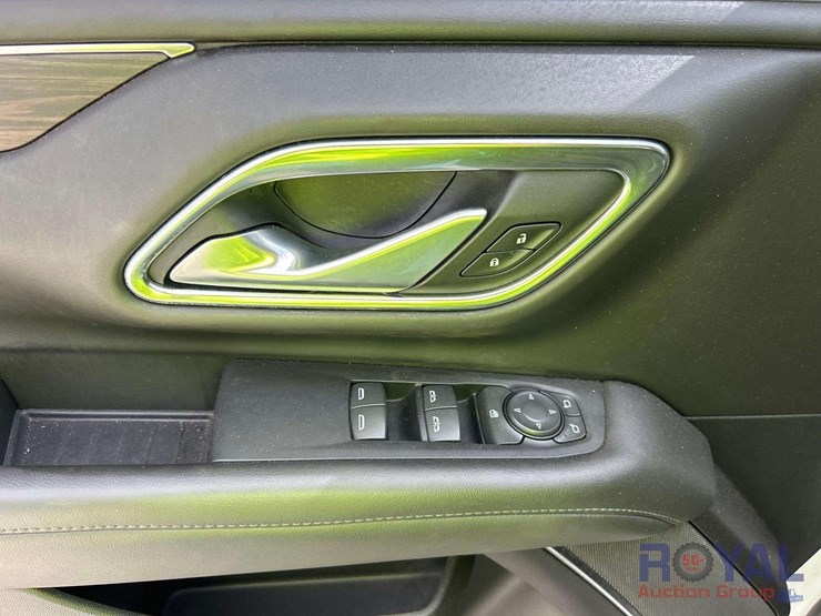 2022-chevrolet-tahoe-image-12