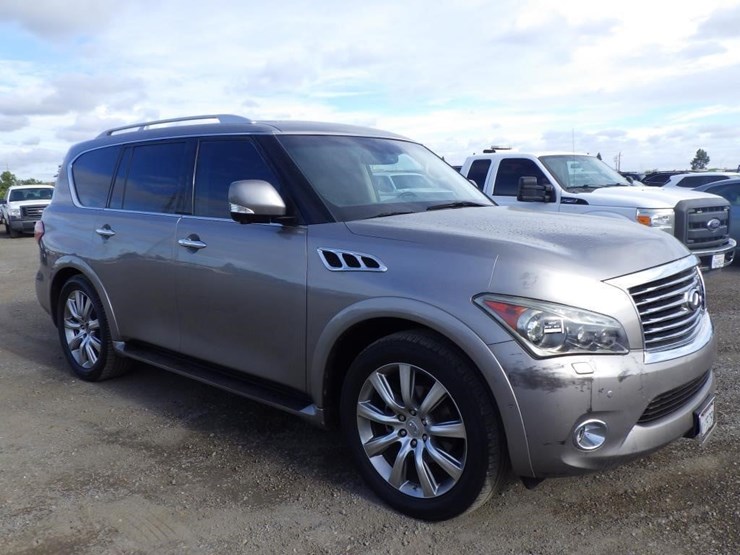 2011-infiniti-qx56-image-2