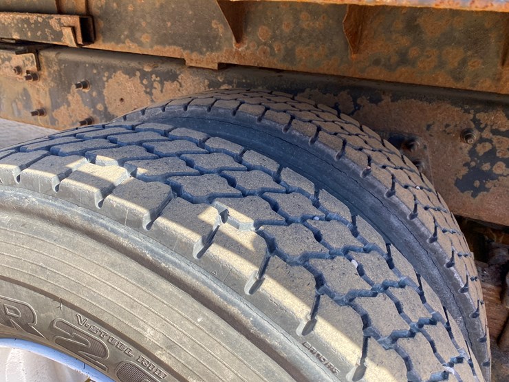 2003-international-7400-image-30