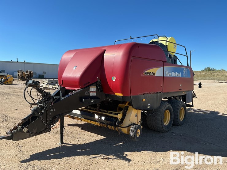 2010-new-holland-bb9080-image-1