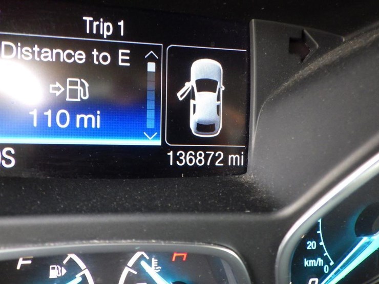 2016-ford-escape-image-14