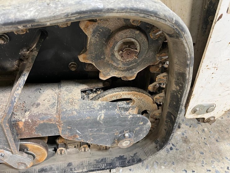 2021-bobcat-mt55-image-14