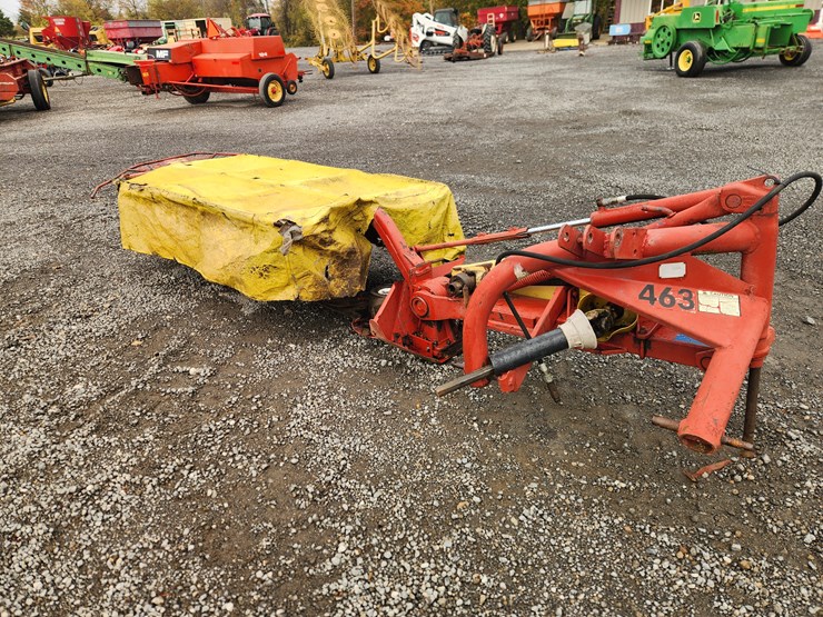 new-holland-463-image-1