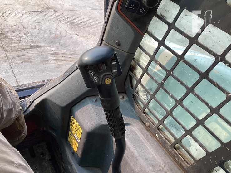 2022-bobcat-s76-image-17