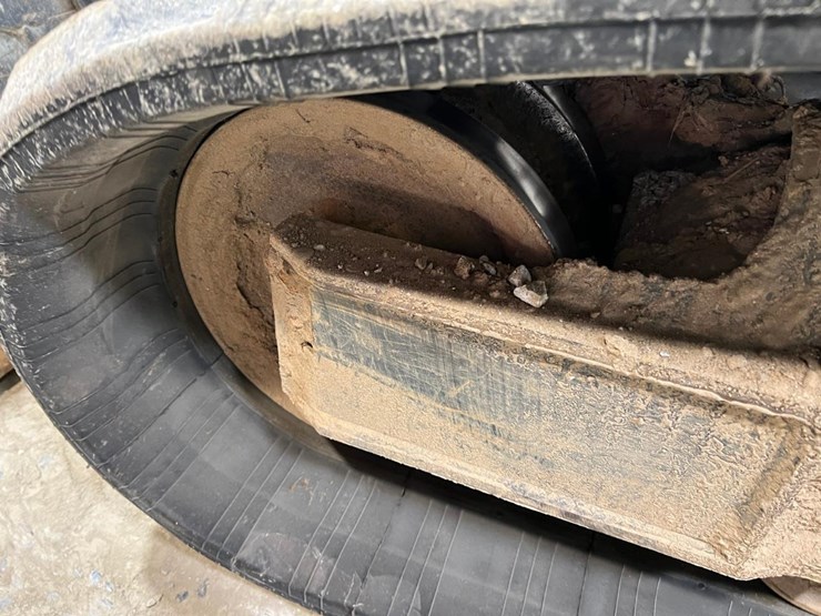 2023-bobcat-t770-image-13