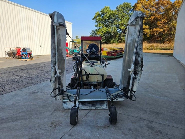 #2525-•-toro-1100-sprayer-image-4