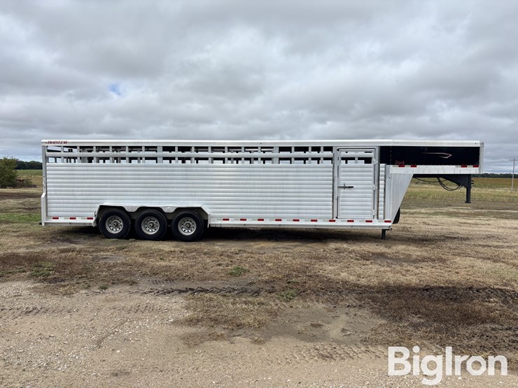 2019-travalum-tri/a-aluminum-gooseneck-livestock-trailer-image-4