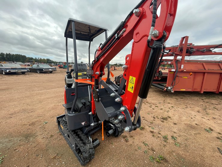 #1692-•-agt-mx15rx-mini-excavator-image-19