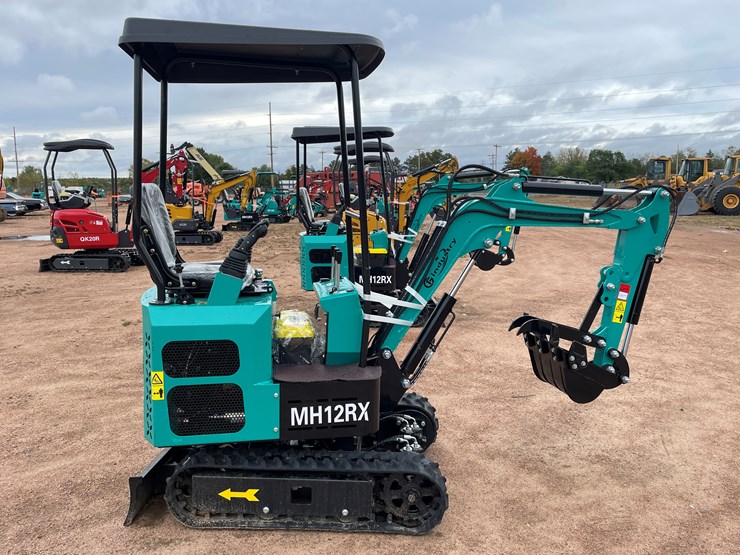 #1697-•-agt-mh12rx-mini-excavator-image-4
