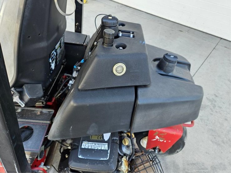 #2530-•-toro-3150-greensmaster-greens-mower-image-11