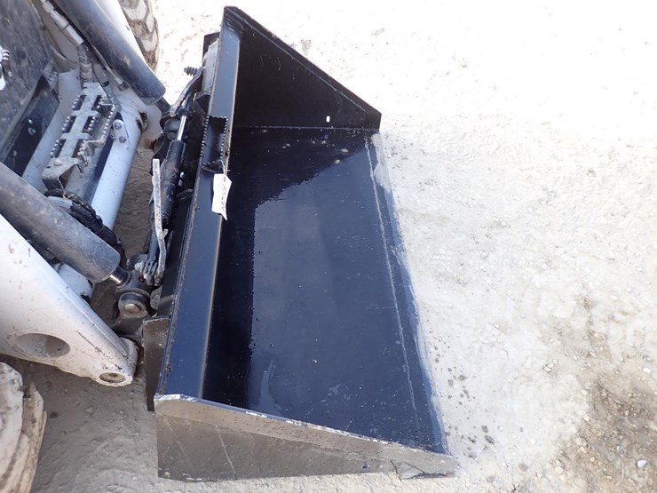 wildcat-60"-skid-steer-gp-bucket-image-4