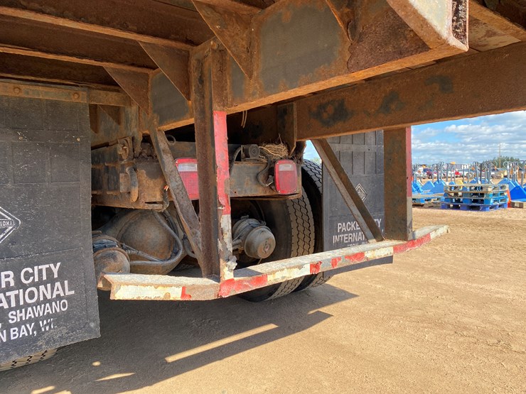 2003-international-7400-image-19