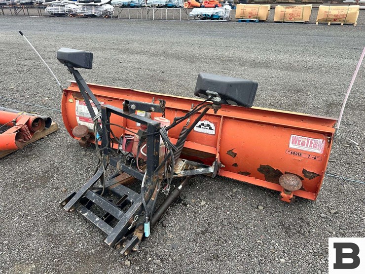western-90”-snow-plow-image-4