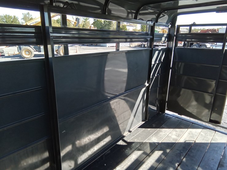 #918-•-2021-mtpa-gooseneck-stock-trailer-image-8