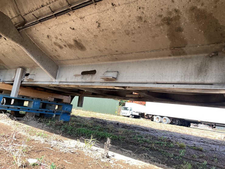 #3371-•-1982-walker-bulk-milk-truck-tank-image-11