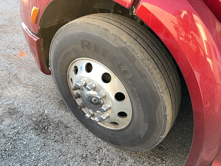 2020-peterbilt-579-image-27