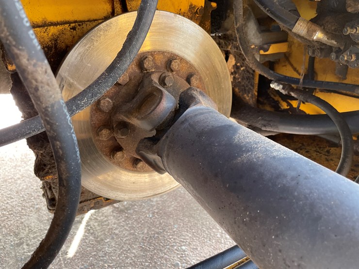 2015-volvo-l70h-image-138