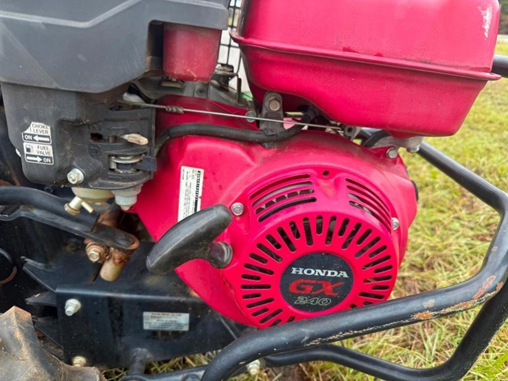 honda-walk-behind-tiller-image-4