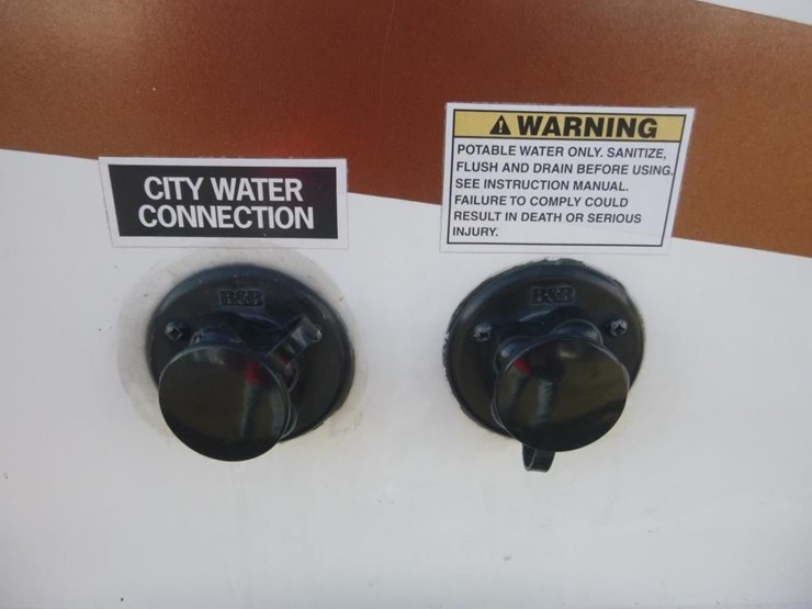 2014-ford-e450-image-12