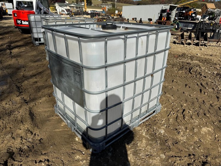 water-tank-tote-image-3