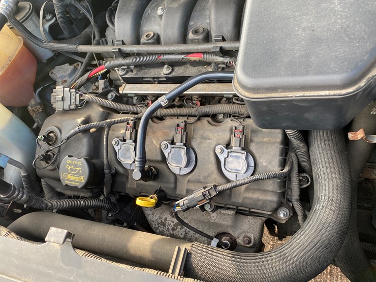 2013-ford-edge-image-77